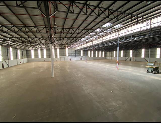 5,965M² WAREHOUSE FOR SALE IN GOSFORTH PARK